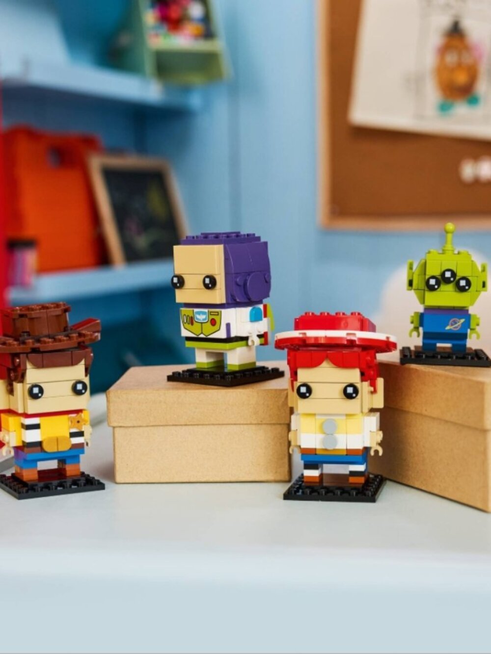 LEGO 40860 Toy Story Woody Jessie Buzz Alien Brickheadz NIB New in Hand - Picture 10 of 14